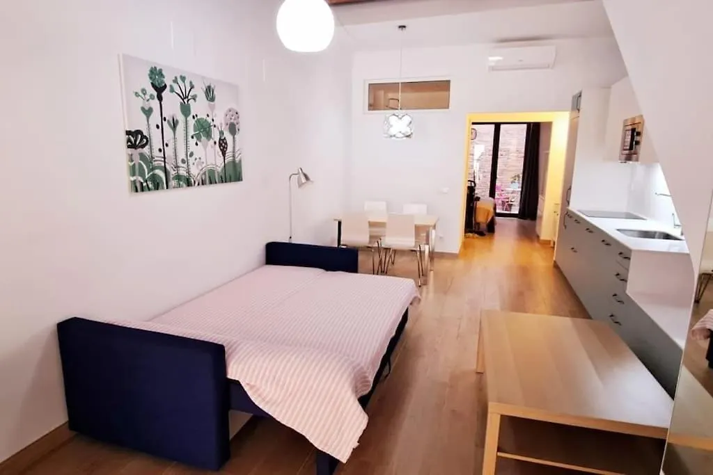 Acogedor Apartamento Con Entrada Independiente Barcellona